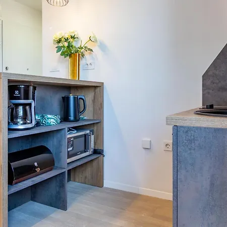 Tiffy W Private Parking